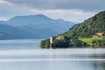 <!-- en-GB-->Urquhart Castle on Loch Ness<!-- en-GB-->